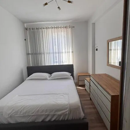 Daire Skyline Retreat Fresku Tiran